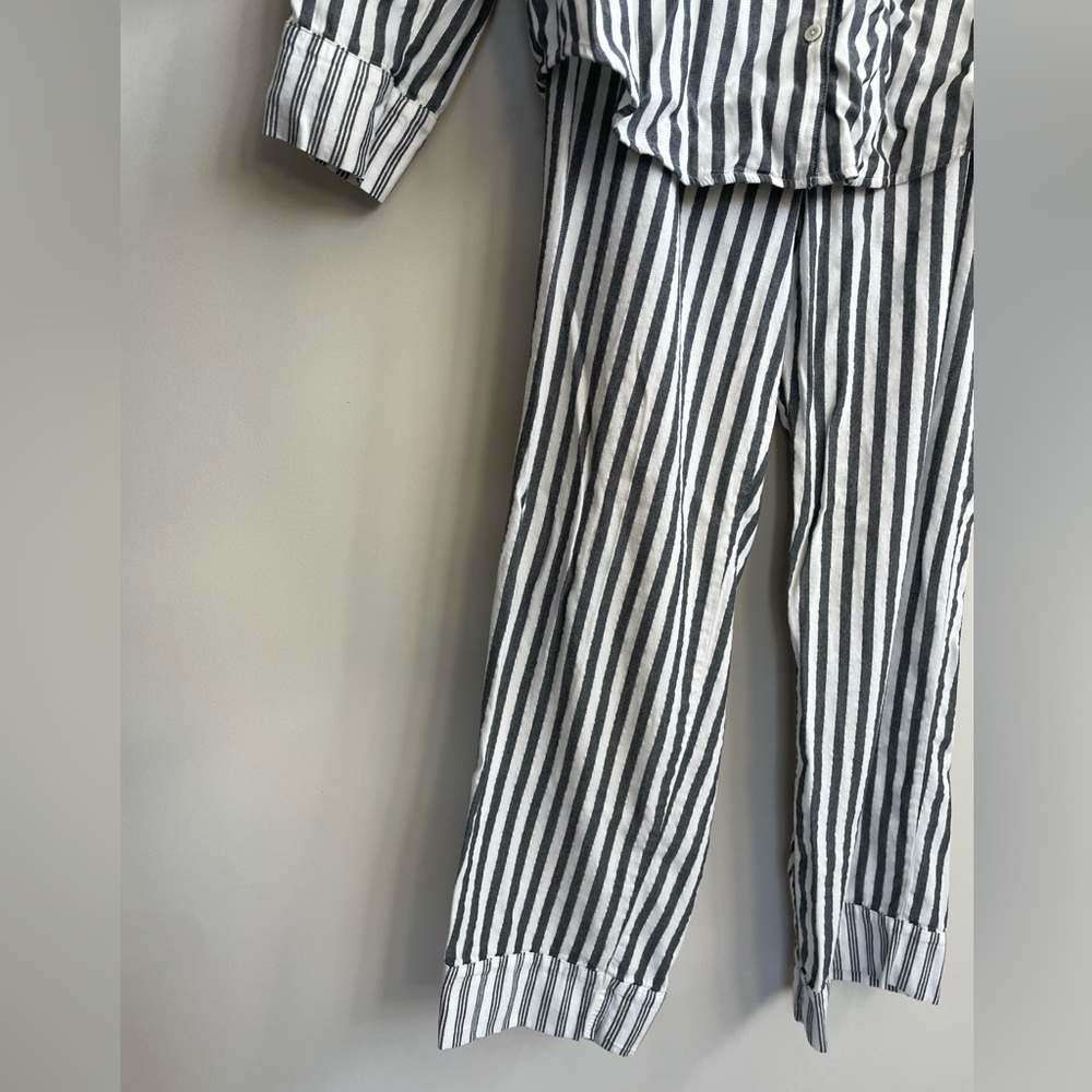 Victoria's Secret Gray White Silver Metallic Striped Pajama Set - Picture 13 of 16